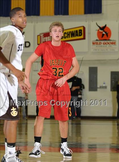Thumbnail 2 in Jesuit vs. St. Francis (Gridley Invitational) photogallery.