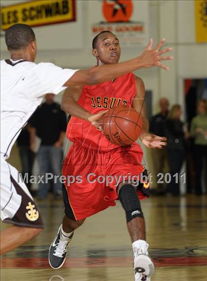 Thumbnail 1 in Jesuit vs. St. Francis (Gridley Invitational) photogallery.