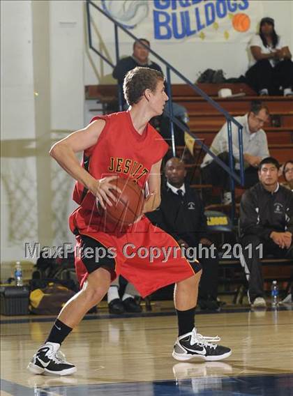Thumbnail 3 in Jesuit vs. St. Francis (Gridley Invitational) photogallery.