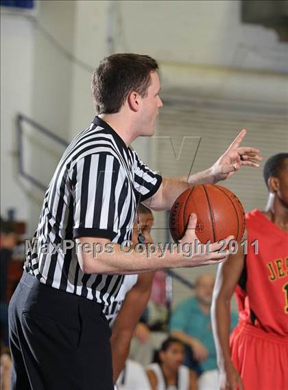 Thumbnail 3 in Jesuit vs. St. Francis (Gridley Invitational) photogallery.