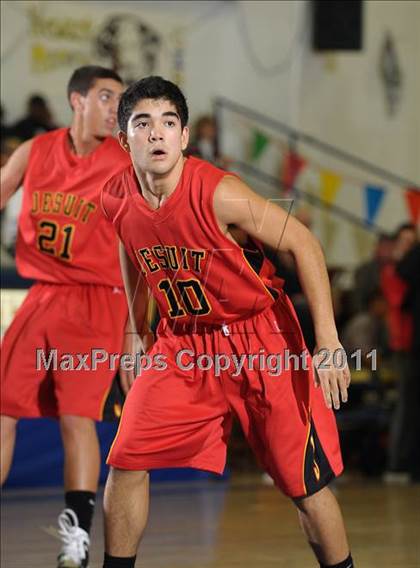 Thumbnail 2 in Jesuit vs. St. Francis (Gridley Invitational) photogallery.