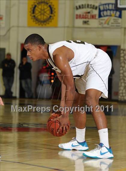 Thumbnail 3 in Jesuit vs. St. Francis (Gridley Invitational) photogallery.