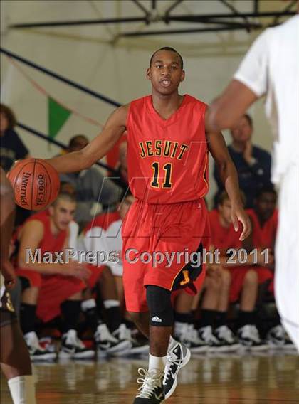 Thumbnail 2 in Jesuit vs. St. Francis (Gridley Invitational) photogallery.