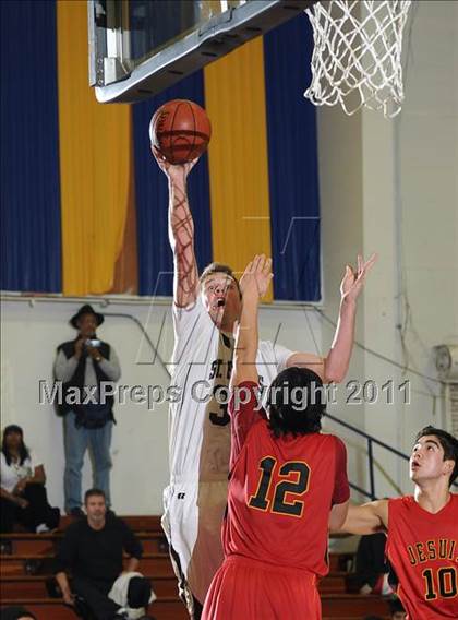 Thumbnail 2 in Jesuit vs. St. Francis (Gridley Invitational) photogallery.
