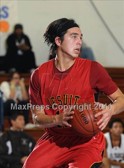 Thumbnail 2 in Jesuit vs. St. Francis (Gridley Invitational) photogallery.