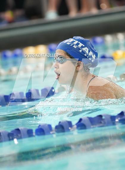 Thumbnail 2 in Warren Woods-Tower vs. Sterling Heights Stevenson (Titan Relays) photogallery.