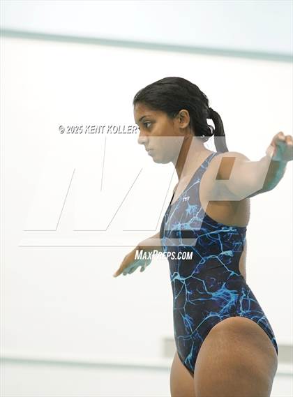 Thumbnail 3 in Warren Woods-Tower vs. Sterling Heights Stevenson (Titan Relays) photogallery.