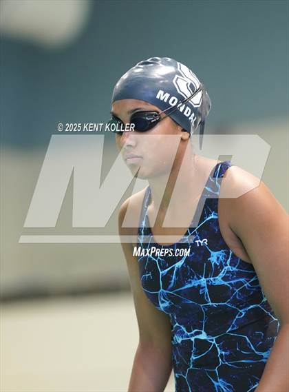 Thumbnail 1 in Warren Woods-Tower vs. Sterling Heights Stevenson (Titan Relays) photogallery.