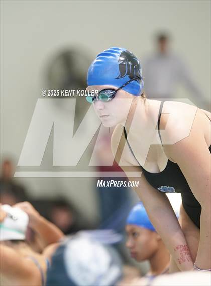 Thumbnail 2 in Warren Woods-Tower vs. Sterling Heights Stevenson (Titan Relays) photogallery.