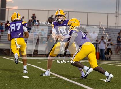Thumbnail 2 in Hernando @ DeSoto Central photogallery.