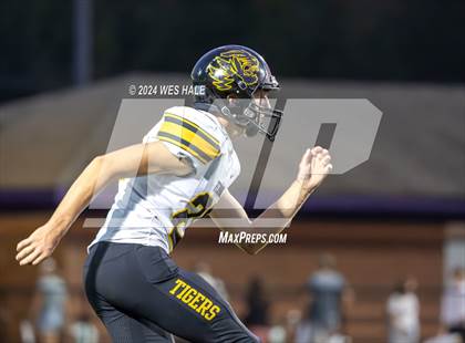 Thumbnail 2 in Hernando @ DeSoto Central photogallery.