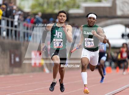 Thumbnail 2 in Penn Relays (4 X 400 Meter) photogallery.