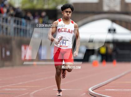 Thumbnail 2 in Penn Relays (4 X 400 Meter) photogallery.