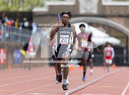 Thumbnail 2 in Penn Relays (4 X 400 Meter) photogallery.