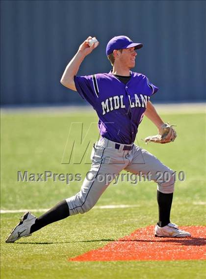 Thumbnail 2 in Midland vs. Sachse (Scotland Yard Classic) photogallery.