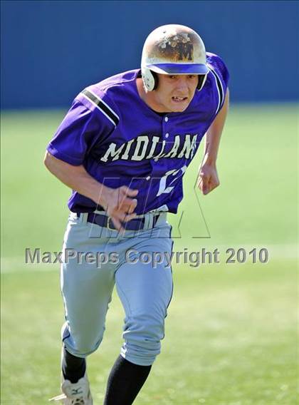 Thumbnail 1 in Midland vs. Sachse (Scotland Yard Classic) photogallery.
