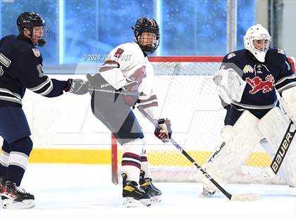 Thumbnail 3 in Avon Old Farms Varsity B @ Kent photogallery.
