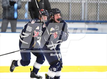 Thumbnail 3 in Avon Old Farms Varsity B @ Kent photogallery.