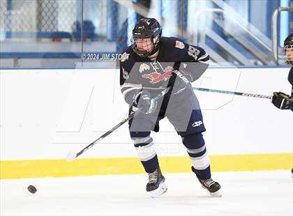 Thumbnail 1 in Avon Old Farms Varsity B @ Kent photogallery.