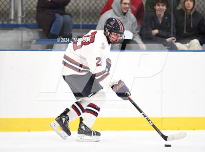Thumbnail 3 in Avon Old Farms Varsity B @ Kent photogallery.