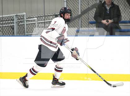Thumbnail 3 in Avon Old Farms Varsity B @ Kent photogallery.