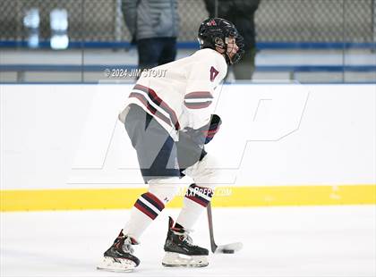 Thumbnail 1 in Avon Old Farms Varsity B @ Kent photogallery.