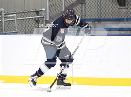 Thumbnail 2 in Avon Old Farms Varsity B @ Kent photogallery.