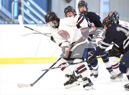 Thumbnail 3 in Avon Old Farms Varsity B @ Kent photogallery.