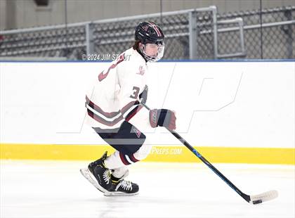 Thumbnail 3 in Avon Old Farms Varsity B @ Kent photogallery.