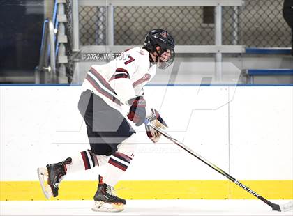 Thumbnail 2 in Avon Old Farms Varsity B @ Kent photogallery.