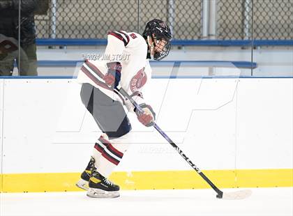 Thumbnail 2 in Avon Old Farms Varsity B @ Kent photogallery.