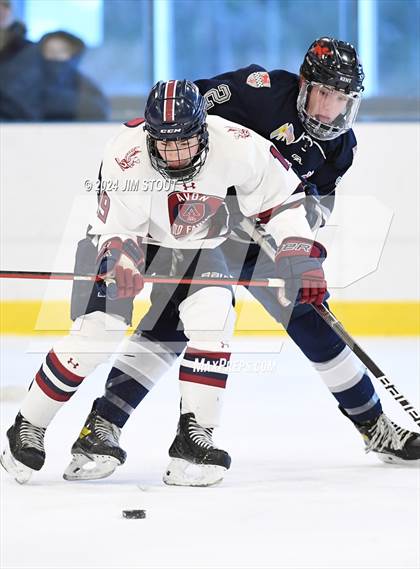 Thumbnail 1 in Avon Old Farms Varsity B @ Kent photogallery.