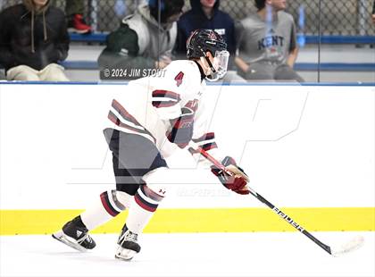 Thumbnail 1 in Avon Old Farms Varsity B @ Kent photogallery.