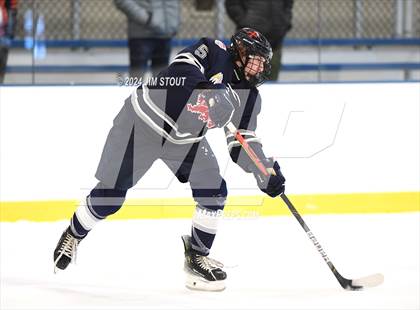 Thumbnail 3 in Avon Old Farms Varsity B @ Kent photogallery.