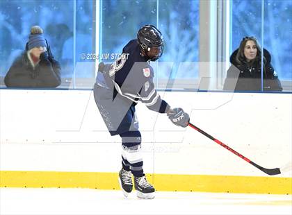Thumbnail 3 in Avon Old Farms Varsity B @ Kent photogallery.