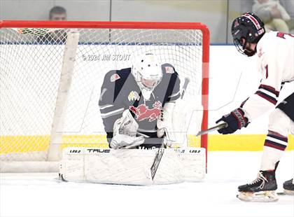 Thumbnail 2 in Avon Old Farms Varsity B @ Kent photogallery.