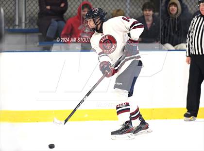 Thumbnail 1 in Avon Old Farms Varsity B @ Kent photogallery.