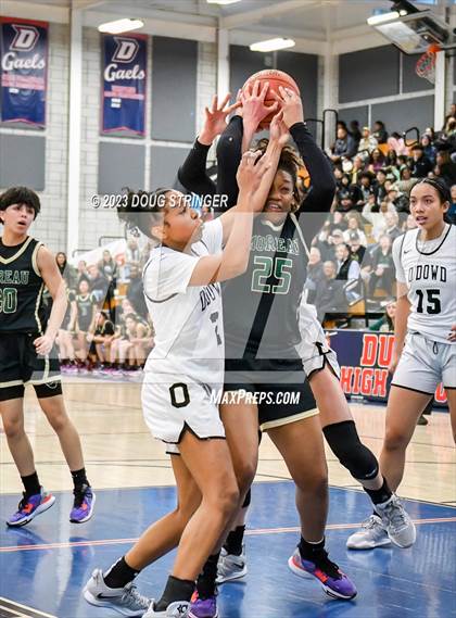 Thumbnail 1 in Bishop O'Dowd vs. Moreau Catholic (NCS Division 2 Championship) photogallery.
