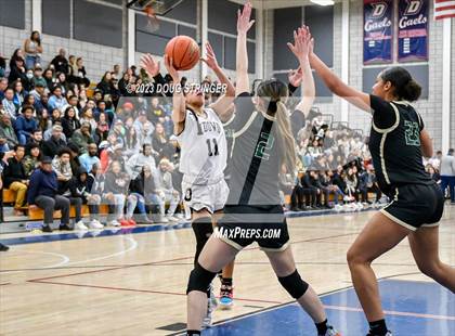 Thumbnail 2 in Bishop O'Dowd vs. Moreau Catholic (NCS Division 2 Championship) photogallery.