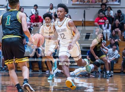 Thumbnail 3 in Mililani vs. Leilehua (OIA Division 1 Final) photogallery.