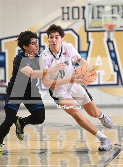 Thumbnail 3 in Desert Christian Academy vs. Fairmont Prep (MLK Dream Classic) photogallery.