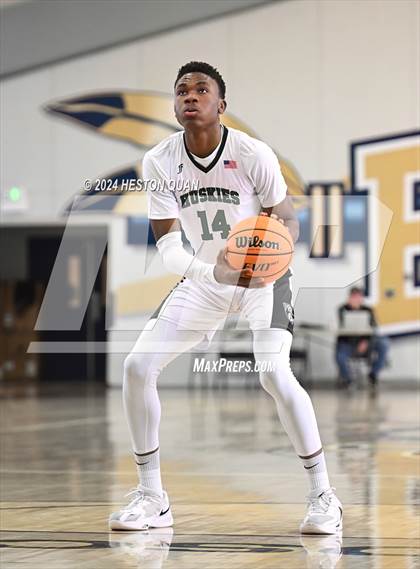 Thumbnail 3 in Desert Christian Academy vs. Fairmont Prep (MLK Dream Classic) photogallery.