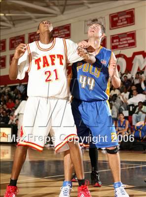 Thumbnail 1 in Taft vs. Poly (Westchester Tip-Off Classic) photogallery.