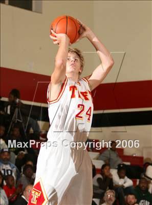 Thumbnail 1 in Taft vs. Poly (Westchester Tip-Off Classic) photogallery.