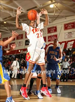 Thumbnail 3 in Taft vs. Poly (Westchester Tip-Off Classic) photogallery.