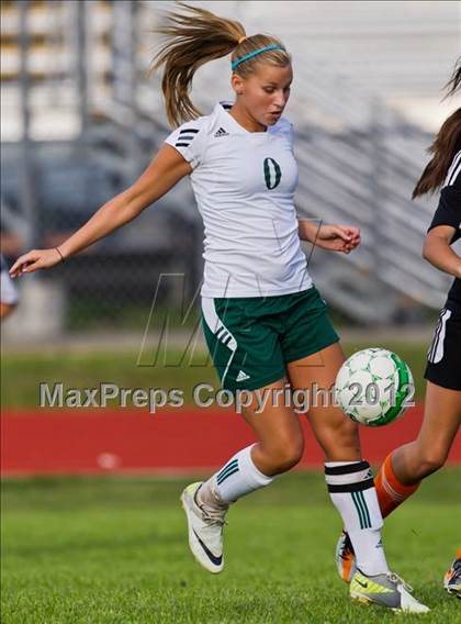 Thumbnail 3 in Santa Fe vs Texas City (Region III Sectional Playoff) photogallery.