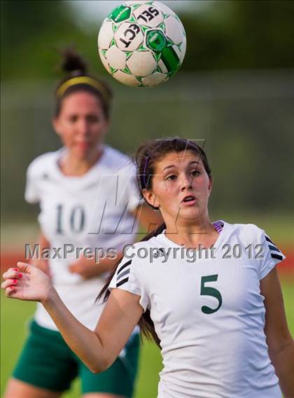 Thumbnail 1 in Santa Fe vs Texas City (Region III Sectional Playoff) photogallery.