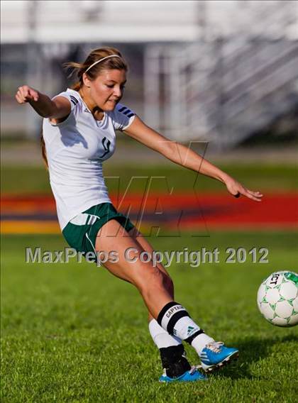 Thumbnail 2 in Santa Fe vs Texas City (Region III Sectional Playoff) photogallery.