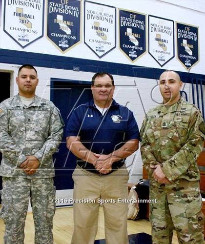 Thumbnail 1 in Central Catholic TOC Ceremony photogallery.