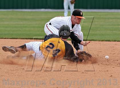 Thumbnail 2 in Gibbs @ Pigeon Forge (3AA District Finals) photogallery.